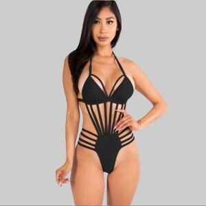 NWT Yira Caged Strappy Monokini One Piece Swimsuit Black Sexy Cutout Size S